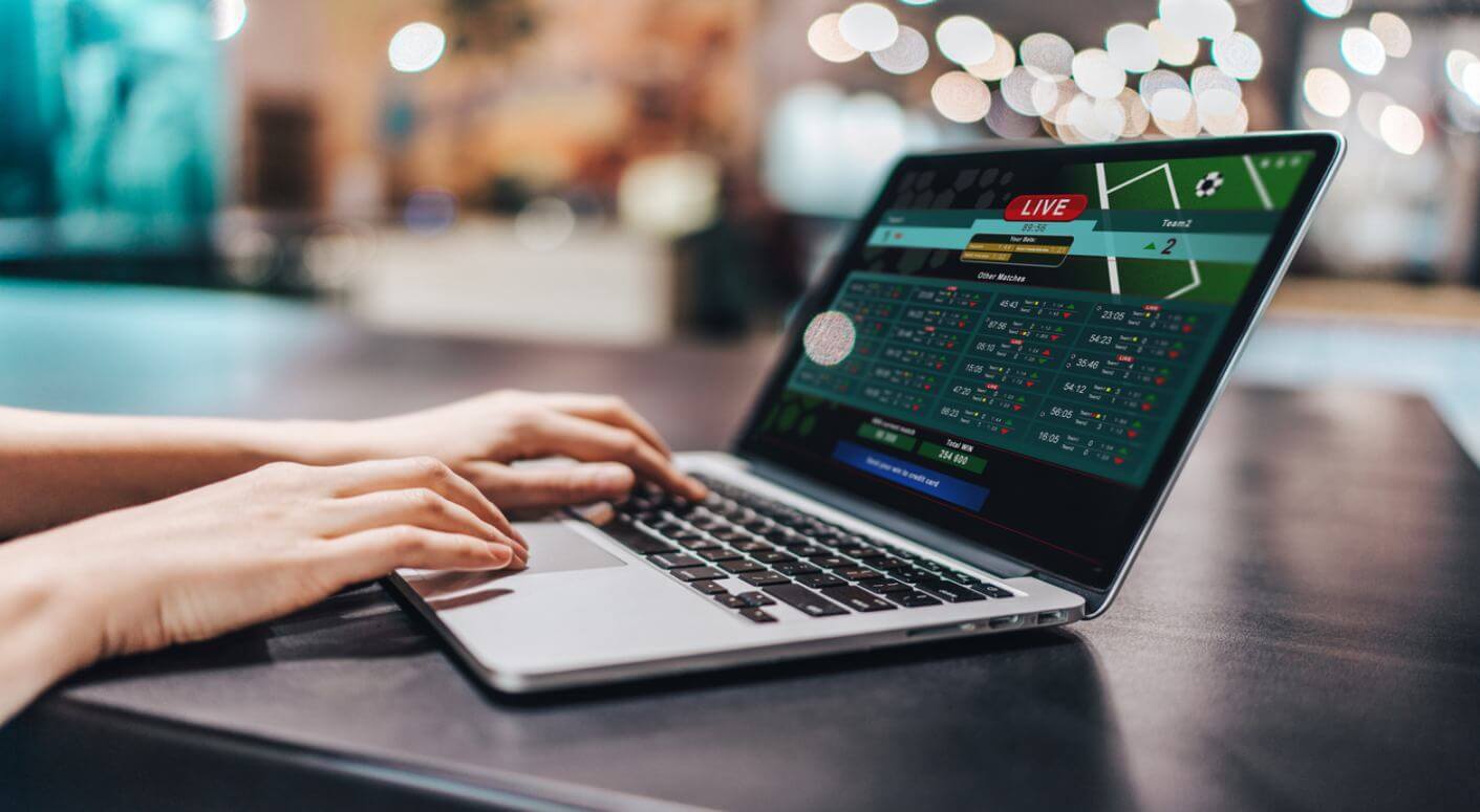 online sports on laptop