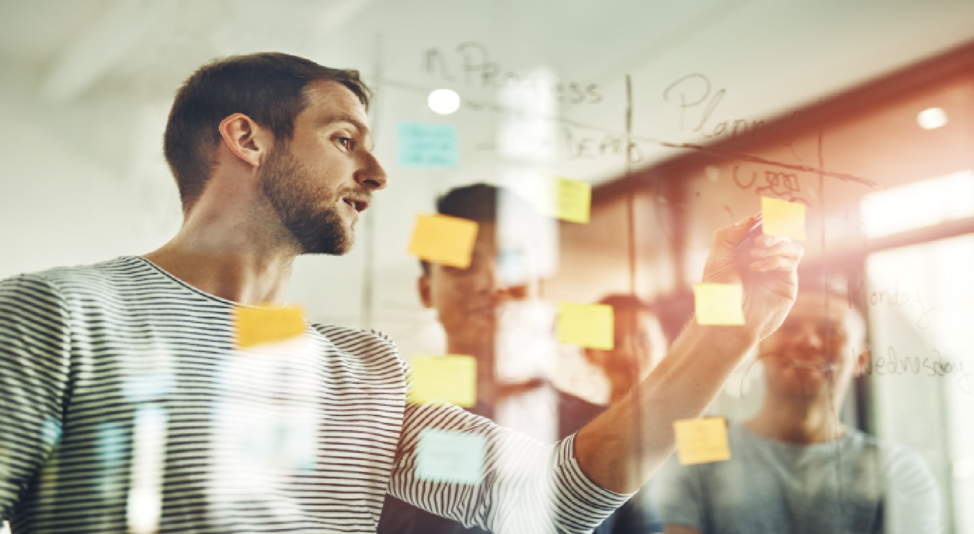 Professionals leveraging Gartner Magic Quadrant, depicting success with technology leaders and digital agency partners