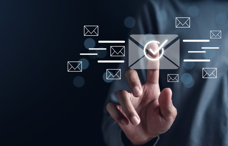 When Is the Best Time to Send Marketing Emails? Commercial Success Tips